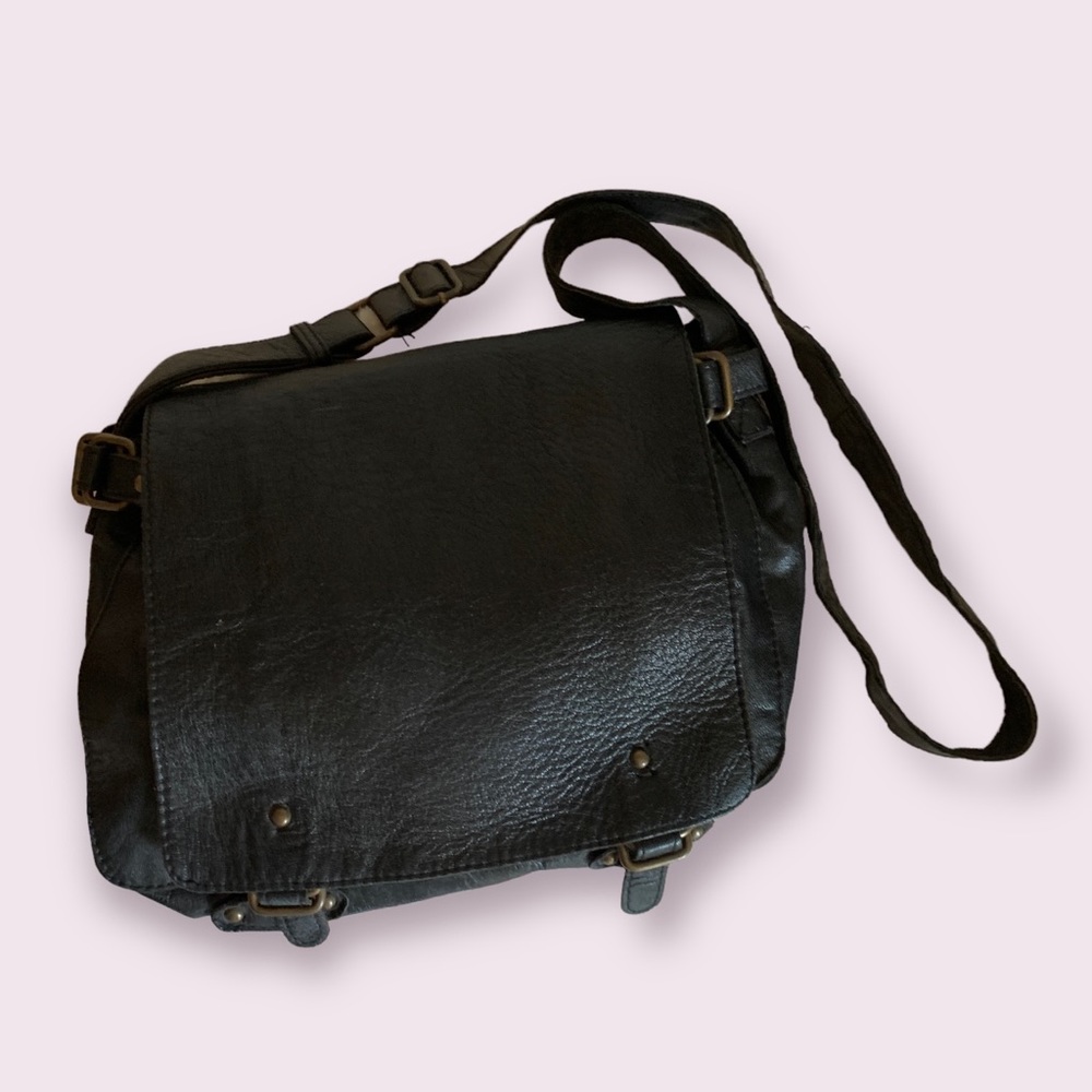 Black leather crossbody bag, Tano, Messenger bag